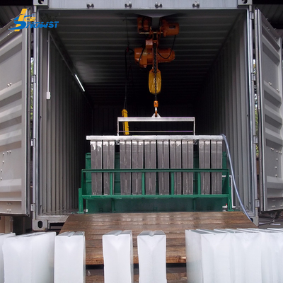 OEM 5 ตัน Containerized Block Ice Machine โรงงานผลิตบล็อกน้ําแข็ง